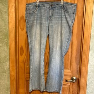 Women’s Old Navy Diva Bootcut Light Blue Jeans with Stretch  Size 18 Regular